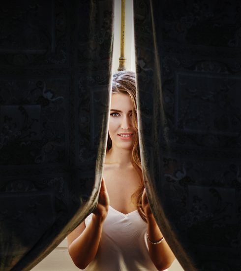 Amanda Romania - Awakened Magazine